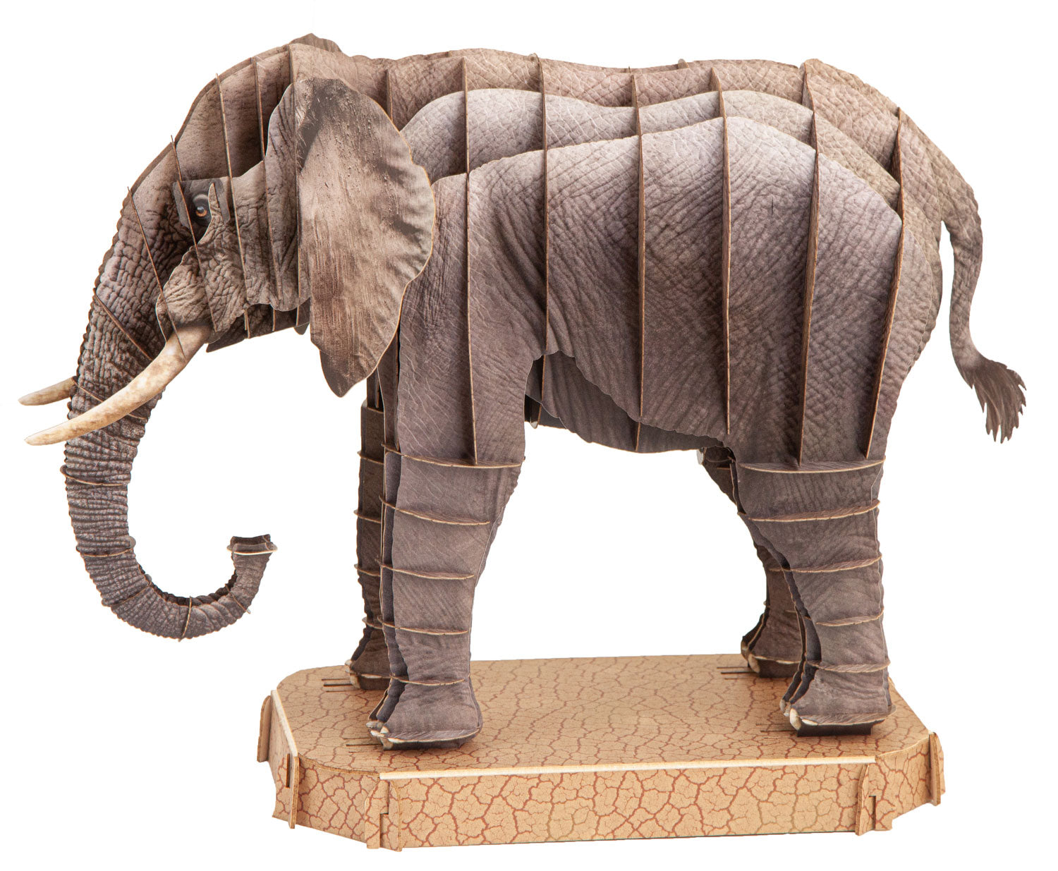 Elefant Steckfigur aus Karton, zum Basteln, Spielzeug für Kinder, Tiersteckfigur aus Karton, Afrika, Savanne, Afrikanische Elefanten, Asiatische Elefanten, Puzzle und Rätselspiele, Dekoidee, Bastelideen für Kinder, steht auf Wohnzimmertisch, Kinderzimmer, Spielzimmer